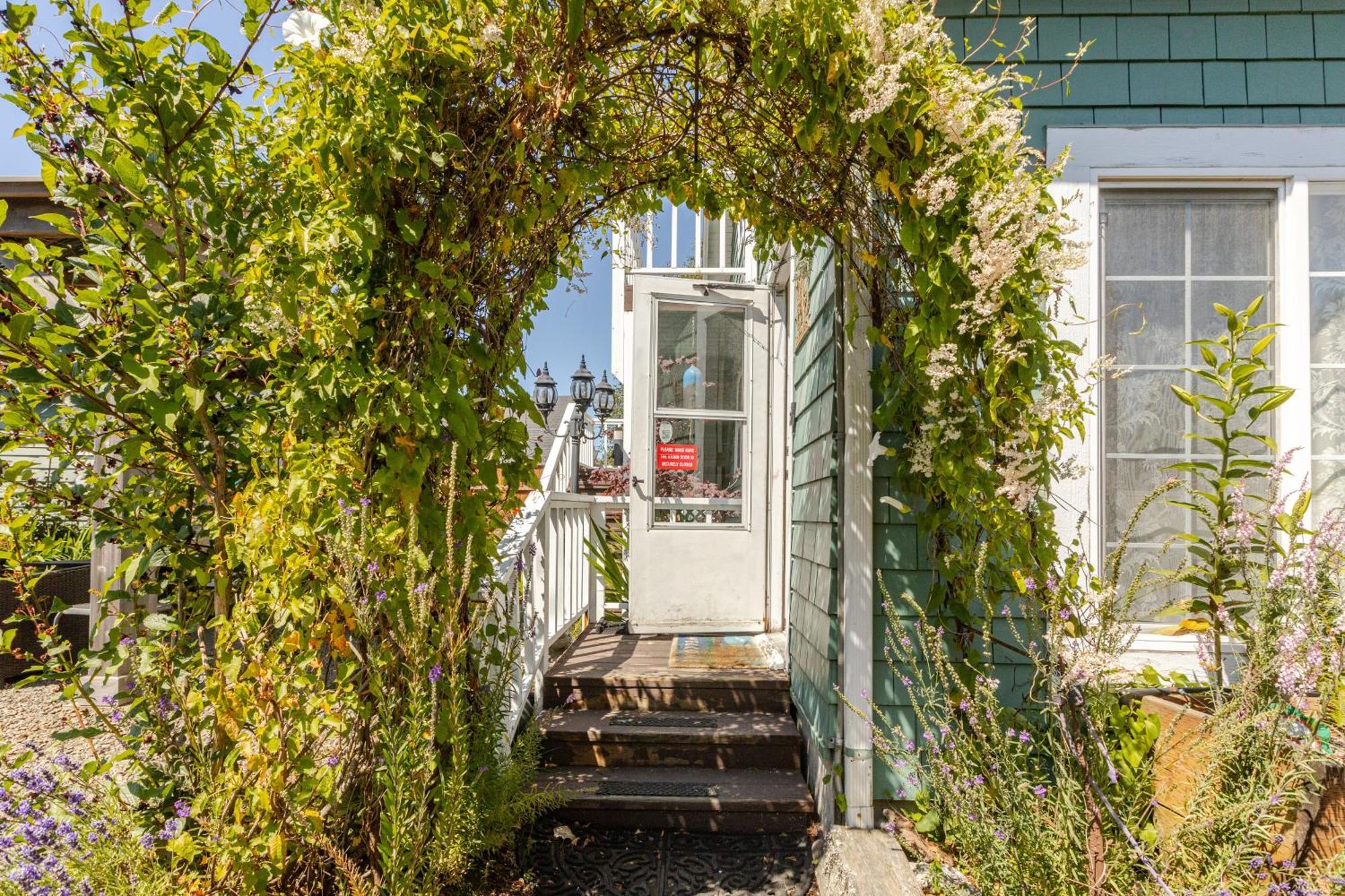 Enchanted Cottages By The Sea Seaview Exterior foto